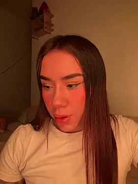 Snapshot of Im_Valen_Cute chatting on 05-30-26, 03:47 Im Valen Cute online show from 05-30-26, 03:47