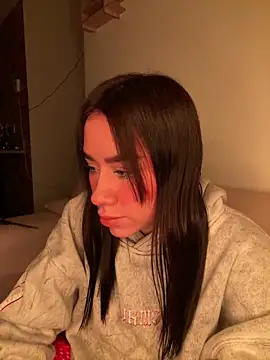 Im Valen Cute online show from 06-19-26, 03:33