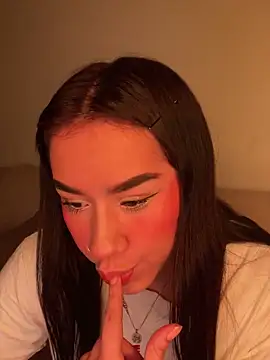 Im Valen Cute online show from 06-23-26, 03:04