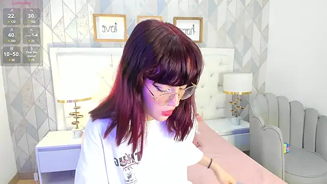 Snapshot of Nastya_Fantasy chatting on 02-04-25, 07:11 Nastya Fantasy online show from 02-04-25, 07:11