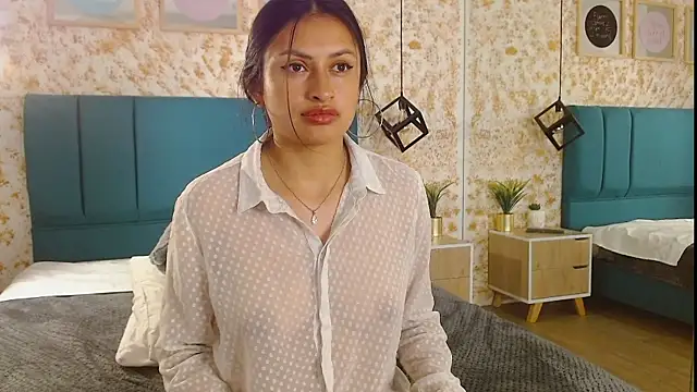 Snapshot of July_gh chatting on 03-20-25, 11:45 July gh online show from 03-20-25, 11:45