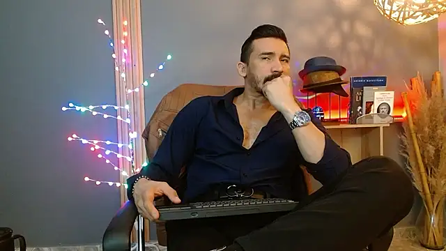 Reiko 85  online show from 03-06-26, 02:35