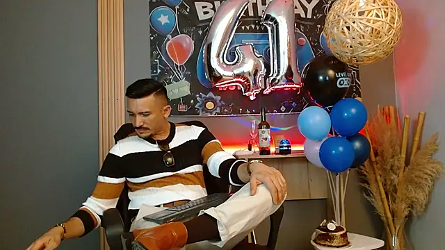 Reiko 85  online show from 04-18-26, 07:07