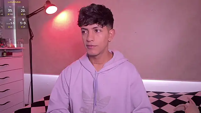 teobowny  online show from 09-26-25, 01:37