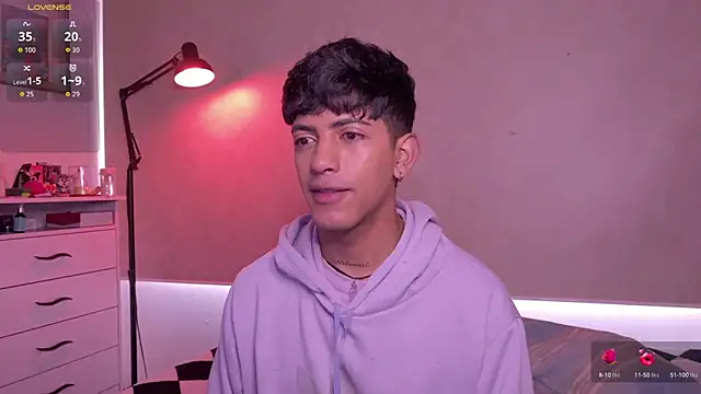 Snapshot of teobowny_ chatting on 10-04-25, 01:31 teobowny online show from 10-04-25, 01:31