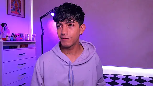 teobowny  online show from 10-11-25, 01:31