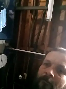 Snapshot of Whipit323 chatting on 03-08-26, 06:44 Whipit323 online show from 03-08-26, 06:44