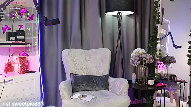 Anal Girl  online show from 02-21-26, 05:03