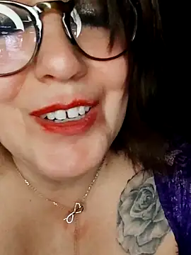 Snapshot of dame_a_punir_77 chatting on 02-24-25, 03:53 dame a punir 77 online show from 02-24-25, 03:53