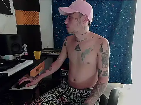 patrik tattoo  online show from 01-08-25, 05:05