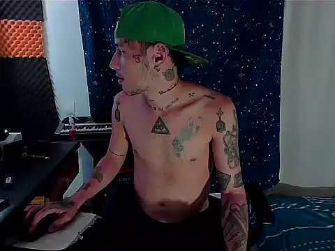 patrik tattoo  online show from 01-09-25, 03:47