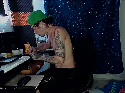 patrik tattoo  online show from 03-03-25, 04:03