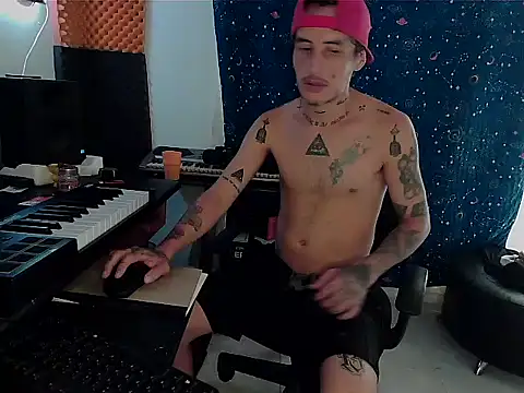 patrik tattoo  online show from 03-19-25, 03:40