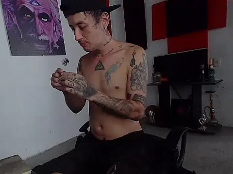 patrik tattoo  online show from 05-04-26, 09:22