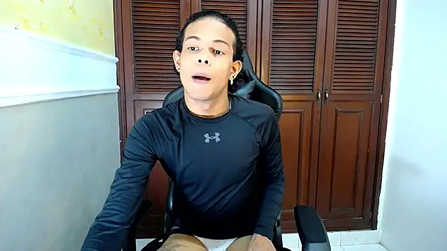 Snapshot of rose_Skinny_ chatting on 10-07-25, 12:41 rose Skinny  online show from 10-07-25, 12:41