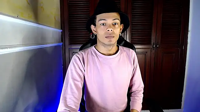 Snapshot of rose_Skinny_ chatting on 10-08-25, 07:11 rose Skinny  online show from 10-08-25, 07:11