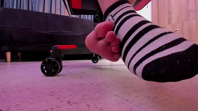 Snapshot of Keyth_clement chatting on 11-06-25, 09:05 Keyth clement online show from 11-06-25, 09:05