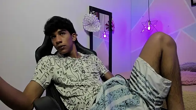 Snapshot of hares_mds chatting on 01-17-25, 01:03 hares mds online show from 01-17-25, 01:03