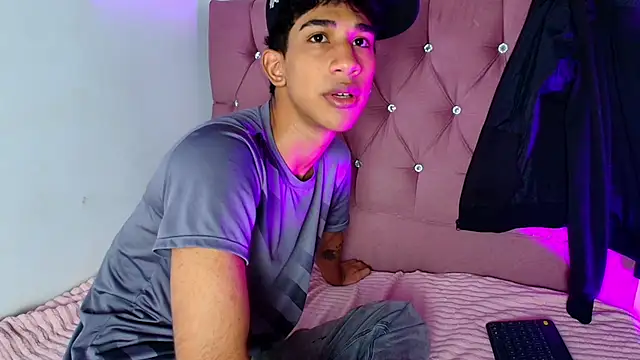 Snapshot of hares_mds chatting on 11-18-25, 04:11 hares mds online show from 11-18-25, 04:11