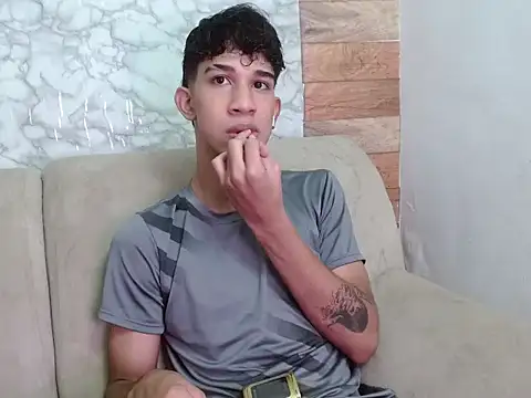 Snapshot of hares_mds chatting on 11-27-25, 01:35 hares mds online show from 11-27-25, 01:35