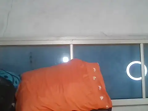 Snapshot of bellacrespalatina chatting on 01-14-26, 05:40 bellacrespalatina online show from 01-14-26, 05:40