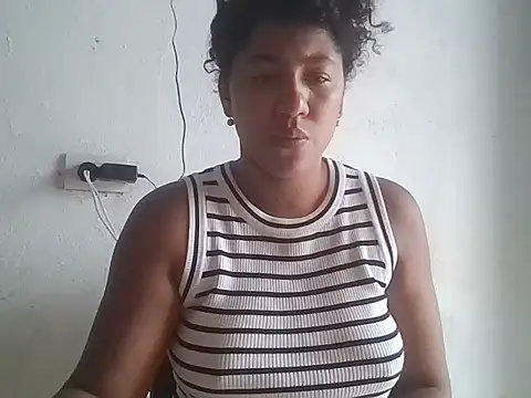 Snapshot of bellacrespalatina chatting on 02-03-26, 03:50 bellacrespalatina online show from 02-03-26, 03:50