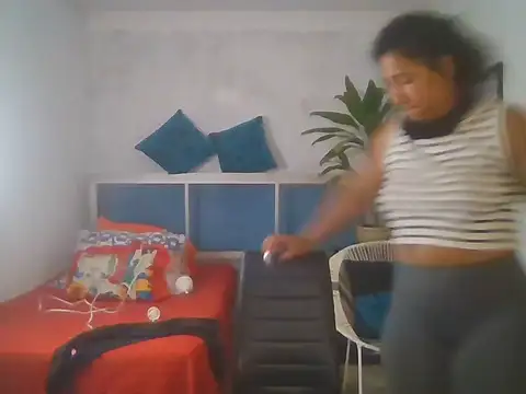 Snapshot of bellacrespalatina chatting on 02-13-26, 02:13 bellacrespalatina online show from 02-13-26, 02:13