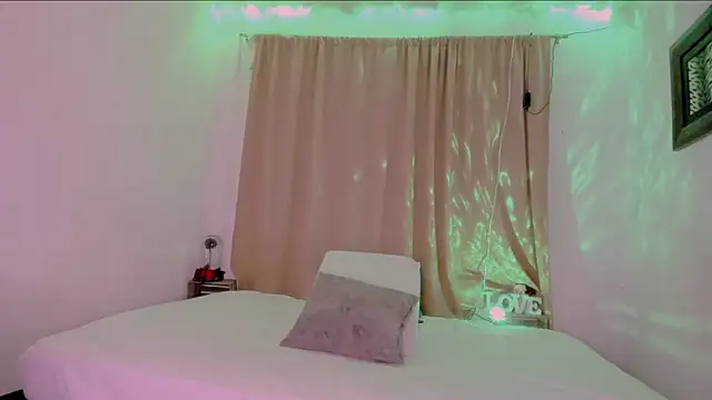 Lauu G online show from 03-18-25, 12:27