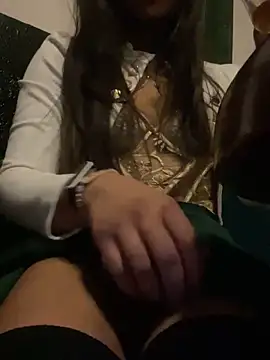 Jade Zephyra online show from 12-23-24, 02:35