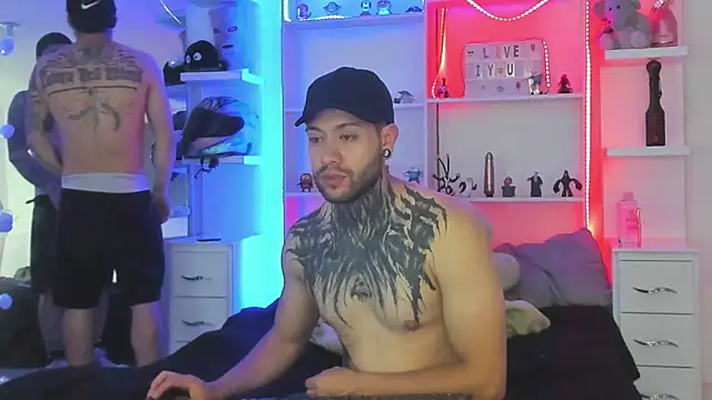 Snapshot of _tatho_perovich_ chatting on 12-20-24, 05:04 tatho perovich online show from 12-20-24, 05:04