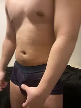 YU-KI00 online show from 04-28-26, 12:54