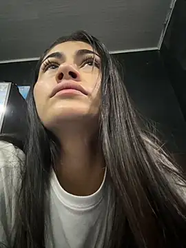 Snapshot of emilie_xx_ chatting on 09-20-25, 01:01 emilie xx online show from 09-20-25, 01:01