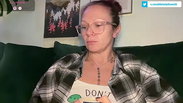 Snapshot of MelodyRoseUk chatting on 12-20-25, 03:30 MelodyRoseUk online show from 12-20-25, 03:30