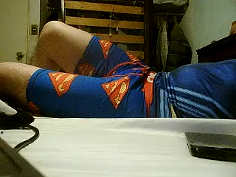 Snapshot of frank32love chatting on 02-19-25, 10:23 frank32love online show from 02-19-25, 10:23