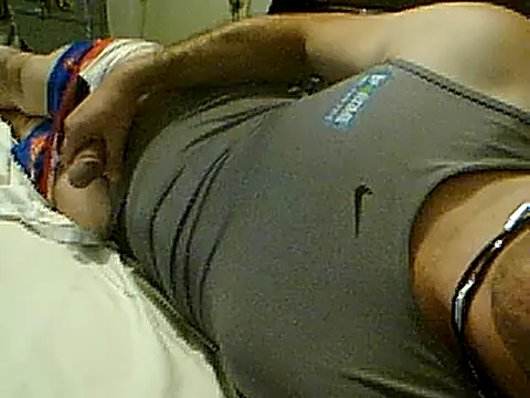 Snapshot of frank32love chatting on 03-21-25, 09:12 frank32love online show from 03-21-25, 09:12