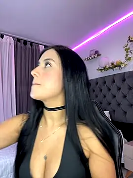 Amiirra  online show from 10-29-25, 10:55