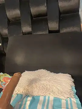 Snapshot of chiquimaturesexy chatting on 03-15-25, 03:40 chiquimaturesexy online show from 03-15-25, 03:40