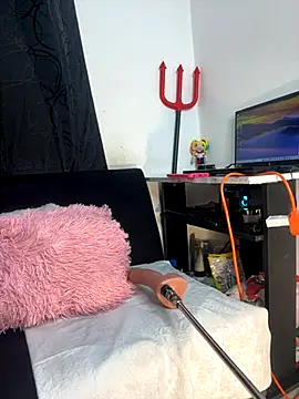 Snapshot of chiquimaturesexy chatting on 10-18-25, 07:47 chiquimaturesexy online show from 10-18-25, 07:47