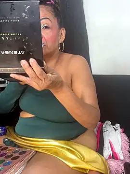 Snapshot of chiquimaturesexy chatting on 12-13-25, 08:58 chiquimaturesexy online show from 12-13-25, 08:58