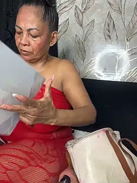 chiquimaturesexy online show from 04-22-26, 09:49