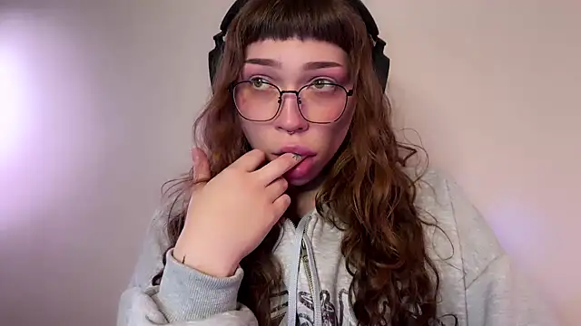 Snapshot of PaulaPratt chatting on 01-12-25, 04:29 PaulaPratt online show from 01-12-25, 04:29