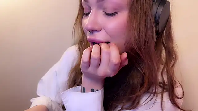 Snapshot of PaulaPratt chatting on 01-24-25, 04:16 PaulaPratt online show from 01-24-25, 04:16