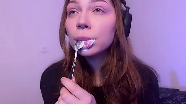 Snapshot of PaulaPratt chatting on 01-27-25, 03:37 PaulaPratt online show from 01-27-25, 03:37