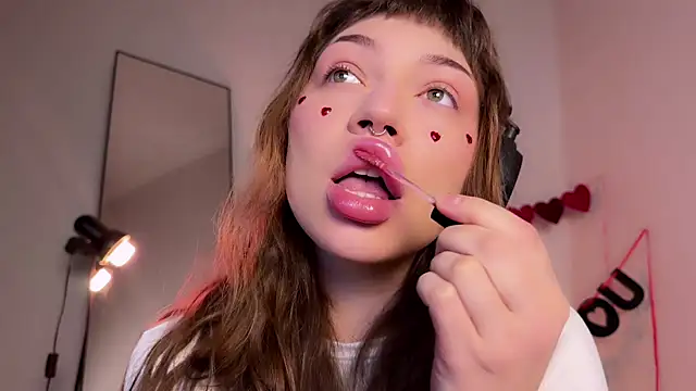 Snapshot of PaulaPratt chatting on 02-15-25, 05:30 PaulaPratt online show from 02-15-25, 05:30