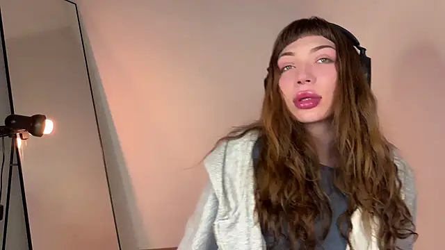 Snapshot of PaulaPratt chatting on 03-12-25, 04:30 PaulaPratt online show from 03-12-25, 04:30