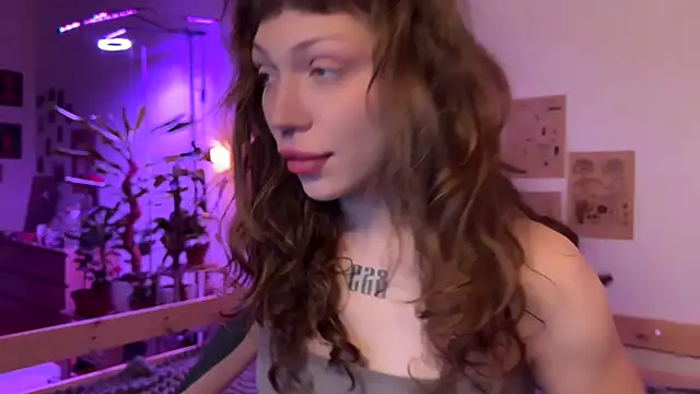 Snapshot of PaulaPratt chatting on 10-04-25, 05:38 PaulaPratt online show from 10-04-25, 05:38