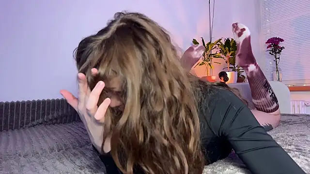 Snapshot of PaulaPratt chatting on 11-21-25, 05:50 PaulaPratt online show from 11-21-25, 05:50