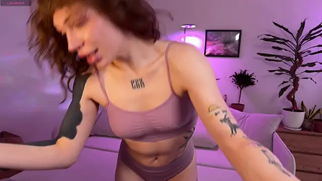 PaulaPratt online show from 04-29-26, 06:17