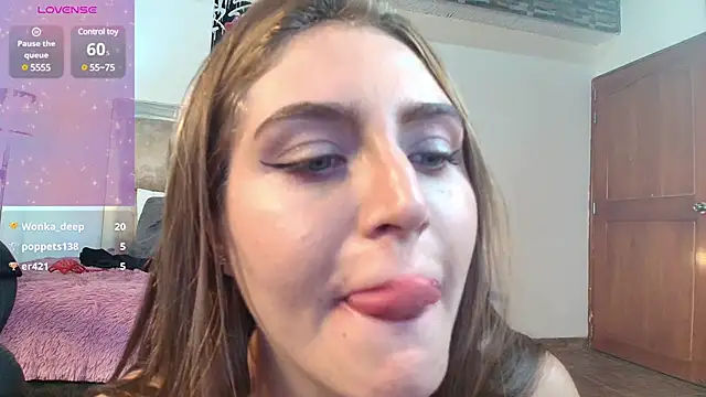 Snapshot of dakota_Robbins_ chatting on 02-14-25, 03:22 dakota Robbins online show from 02-14-25, 03:22