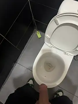 Snapshot of djtimka chatting on 02-24-26, 01:58 djtimka online show from 02-24-26, 01:58